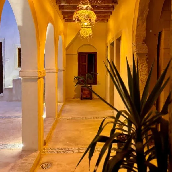 Dar Hallouma - WostelDjerba community, отель в городе Djerba