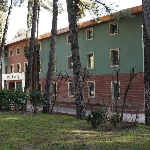 Arsan Otel, khách sạn ở Çamurlu
