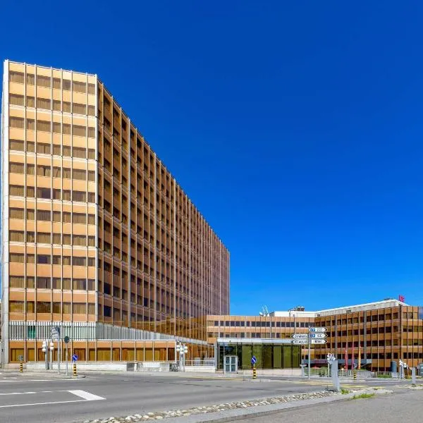 Mövenpick Hotel Geneva, khách sạn ở Geneva