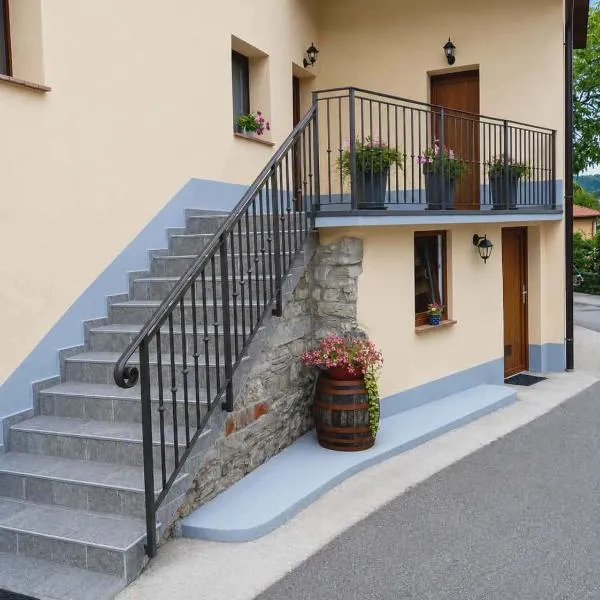 Apartma PERIN, hotel in Dobrovo