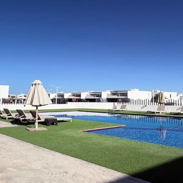 Casa moderna, 3 recámaras, alberca, La Paz BCS, hotel em La Paz