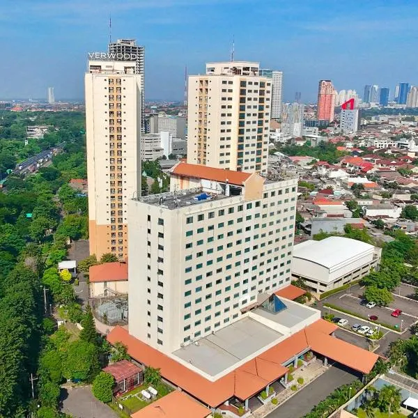 Verwood Hotel and Serviced Residence, hotel in Surabaya
