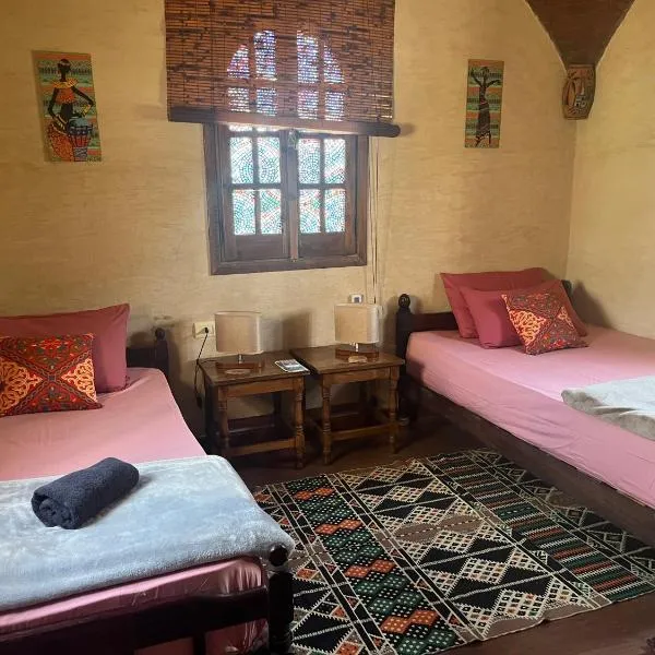 Siwa Spot - Authentic Siwan Room with Private Patio, ξενοδοχείο σε Siwa