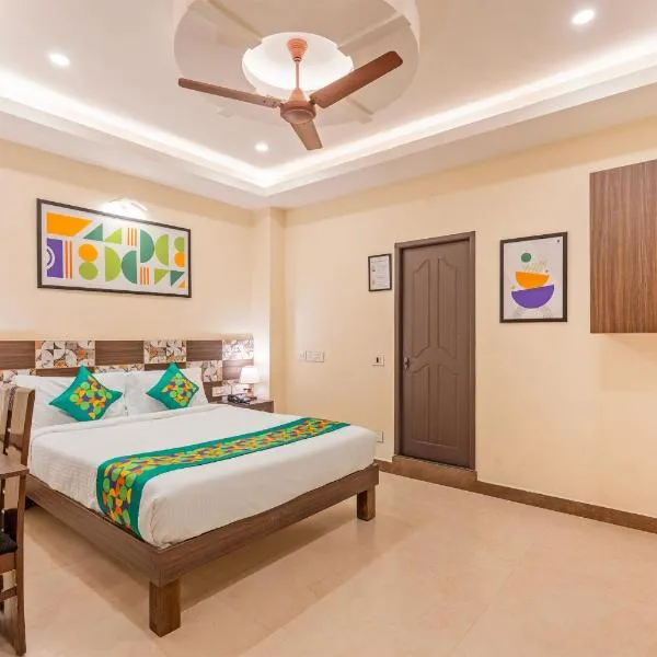 Treebo Golden Sun Inn, 5 Mins To Rock Beach, hotel in Pondicherry