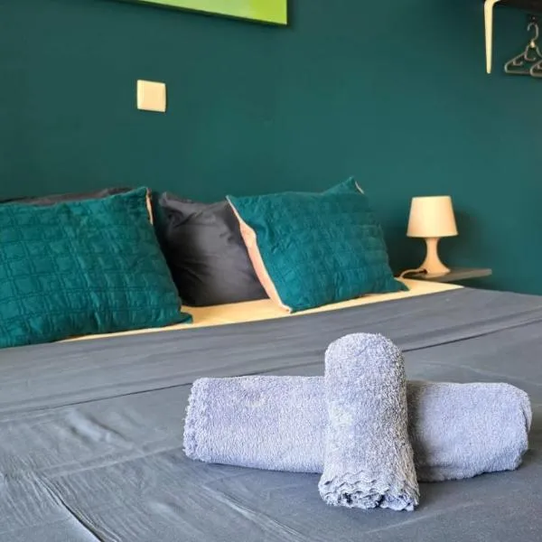 Spacious Studio Apartment close to the Beach, hotel en Santa María