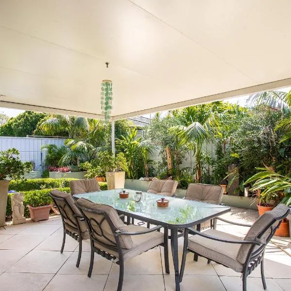 Two Private Guest Rooms in a Large Home Caringbah South, ξενοδοχείο σε Caringbah