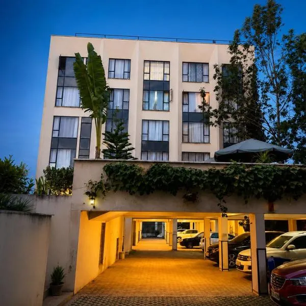 Apartment in Rongai swimming Pool, Views Workspace, parking, hotel v destinácii Ongata Rongai 