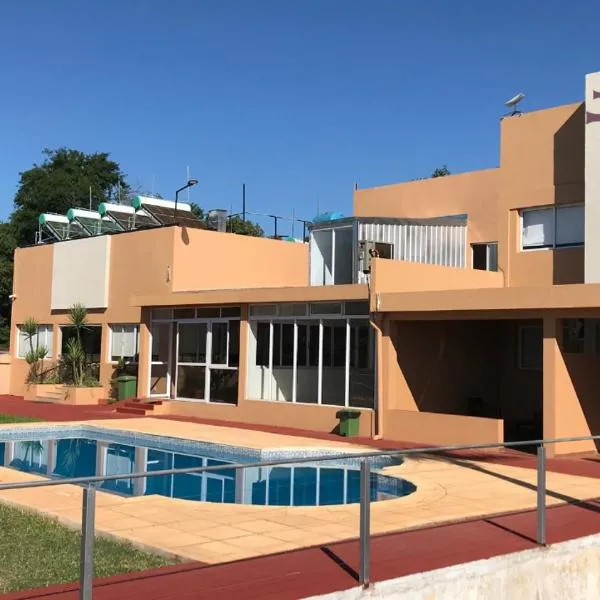 Hotel del Rio - La Cruz Corrientes、La Cruzのホテル