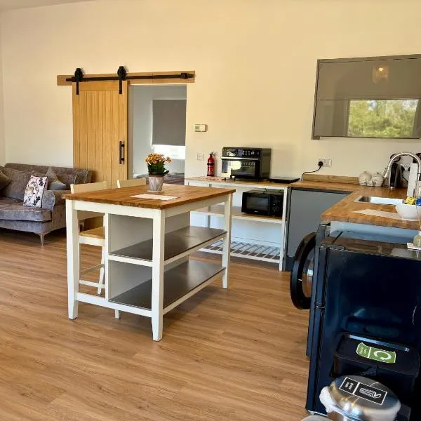 Viesnīca Bespoke 1 Bedroom Barn by Stansted Airport & Holiday Parking pilsētā London Stansted Airport