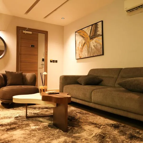 Grande Candor Exclusive Hotel, hotel di Warri Airport