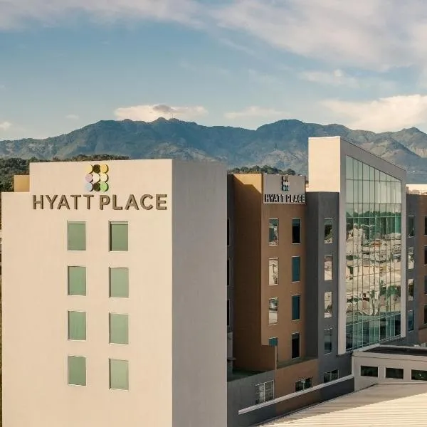Hyatt Place San Jose Pinares, hotel sa San José