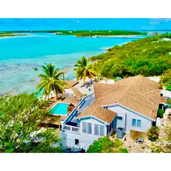 Beach Villa Blue Bahamas、Mayaguana Islandのホテル