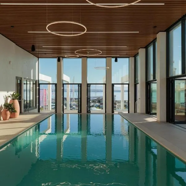 Hotel Preko Ugljan Island, Curio Collection By Hilton, hotel i Preko