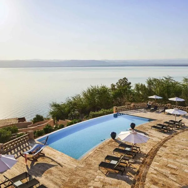 Mövenpick Resort & Spa Dead Sea, hotel en Sowayma
