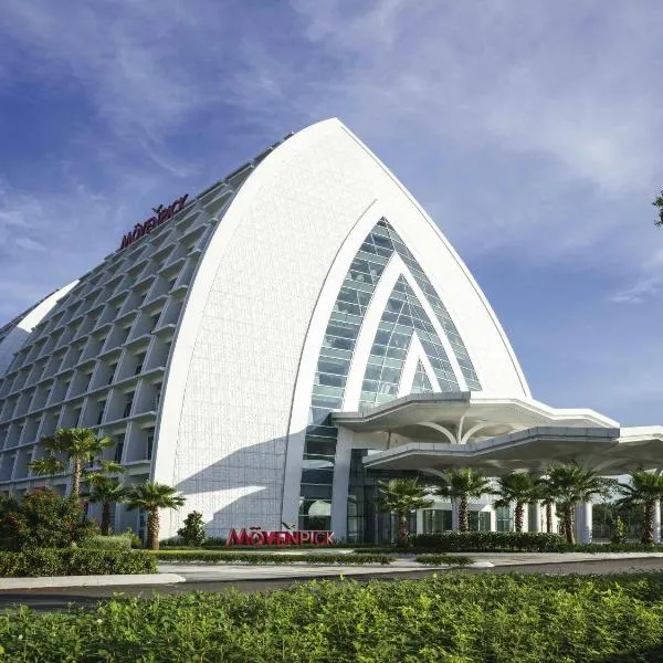Viesnīca Movenpick Hotel & Convention Centre KLIA pilsētā Sepana