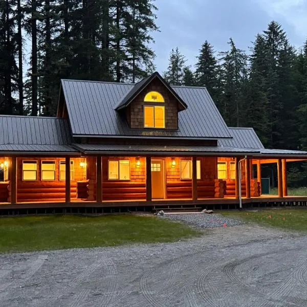 Cozy log home, hotell i Gustavus