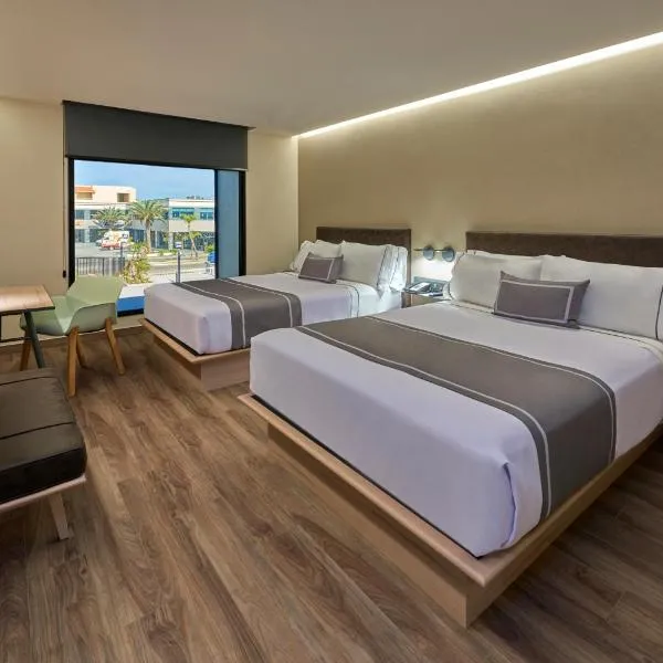 City Express Plus by Marriott Mazatlan, hotel di Mazatlán