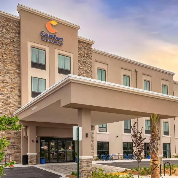 잭슨빌에 위치한 호텔 Comfort Inn & Suites Jacksonville - Orange Park Near Naval Air Station