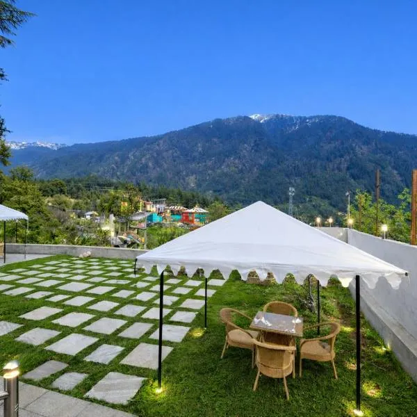 The Manali Suites & Villas, Manali - Luxury Stay Away From City Hustle، فندق في مانالي