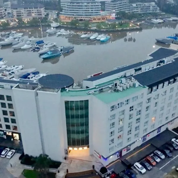 CONDOMINIOS DE BAHIA GRANDE NORDELTA Tigre,老虎城的飯店