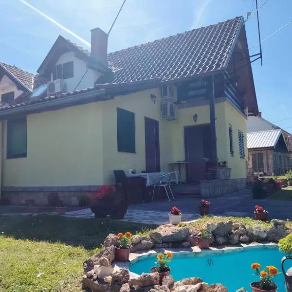 Gornja Toplica में, होटल Apartmani Andrea