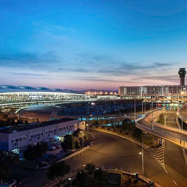 Pullman Nanjing Lukou Airport, hotel di Nanjing