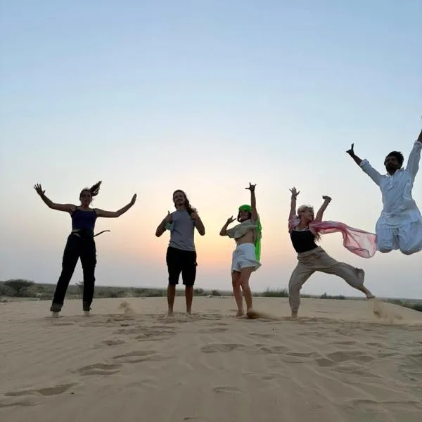 Hotel Darsh Safari - Fort View, hotelli kohteessa Jaisalmer