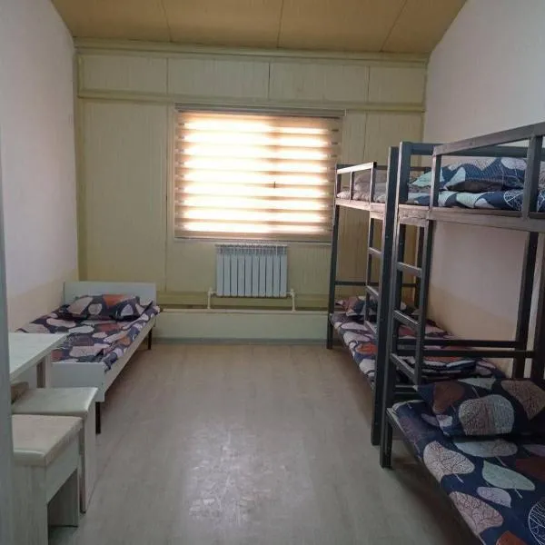 host: Tirmiz’de bir otel