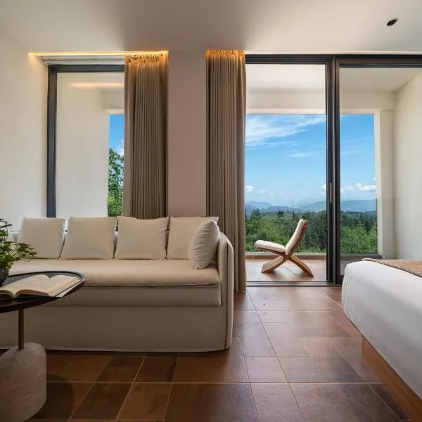 Shiliu Fang Homestay، فندق في Wulong