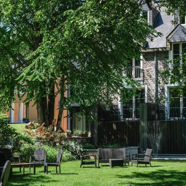 Hôtel Les Ardillières du Pont d'Oye، فندق في Habay-la-Neuve