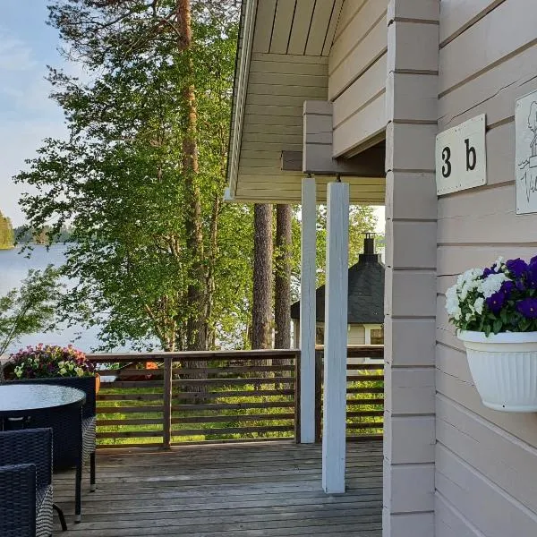 Villa Salme lemmikkiystävällinen mökki Taivalkoskella Jokijärven rannalla, hotel di Taivalkoski