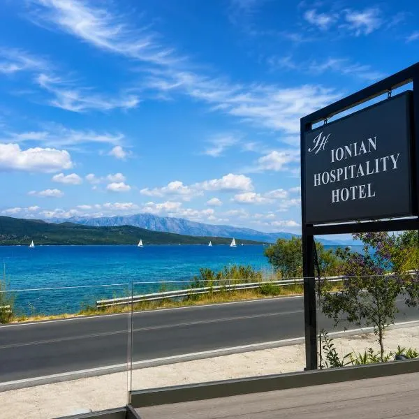 Ionian Hospitality Hotel - Fully Renovated - Seafront، فندق في نِكيانا