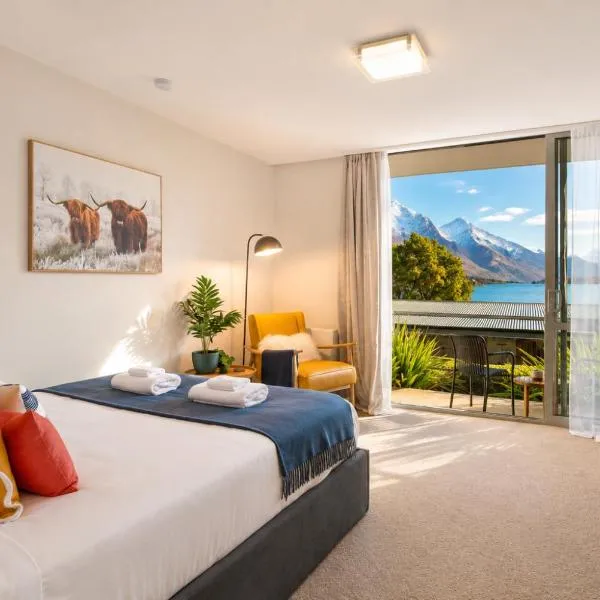 Lake & Mountain Views, Close to Shops & Dining, Hotel in Queenstown