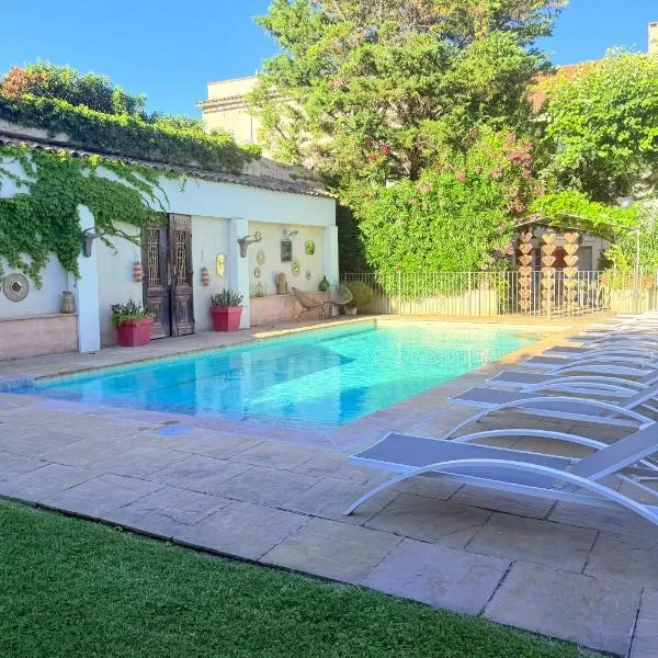 Hôtel La Suite, ξενοδοχείο σε Villeneuve-les-Avignon