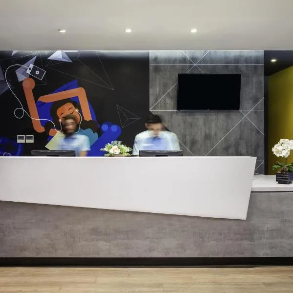 ibis budget Surabaya Diponegoro、スラバヤのホテル