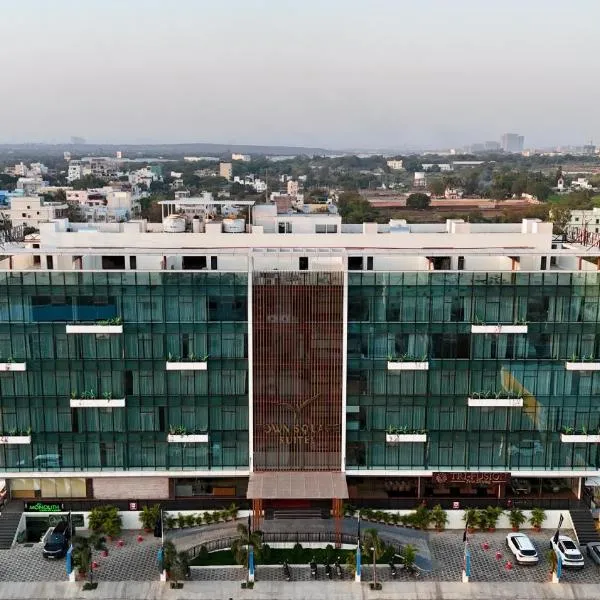 Town Square Suites, хотел в Хидерабад