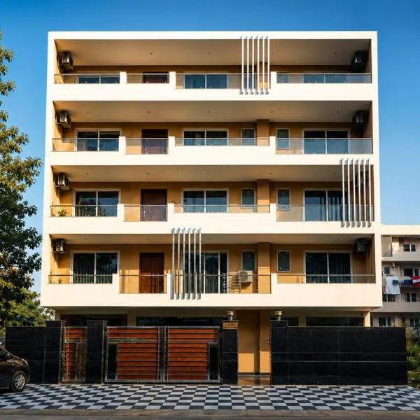 CORPORATE STAYS-Golf Course Road, Hotel in Gurgaon