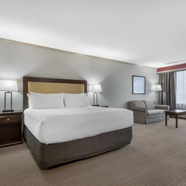 Best Western PLUS Port O'Call Hotel, hotel v mestu Calgary