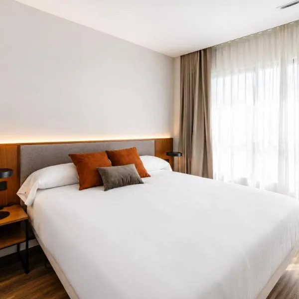 Apartamentos 2H LIVING, hotel in León