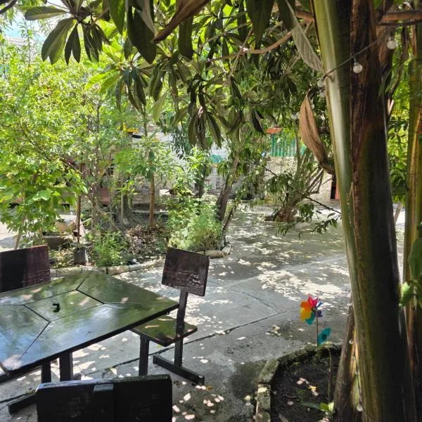 Casa Amarilla Tecámac, hotel i Santa Cruz Tecamac