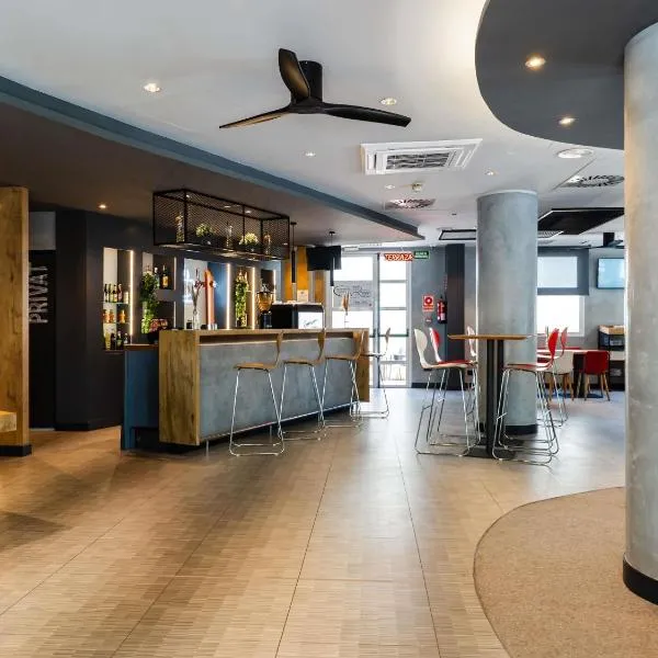 Ibis Barcelona Castelldefels, hotel em Castelldefels