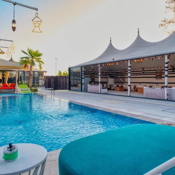 3BR Private chalet villa Luxury design, hotel v mestu Ras al Khaimah