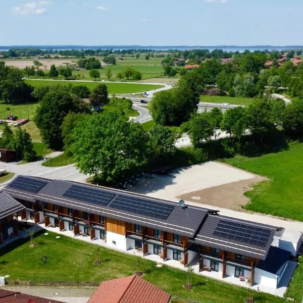 Das Exter - modernes Self Check-in Hotel am Chiemsee, hotel v destinácii Übersee
