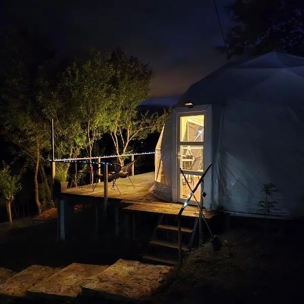 Kamp Glamp Plivska Oaza, מלון ביאיצי