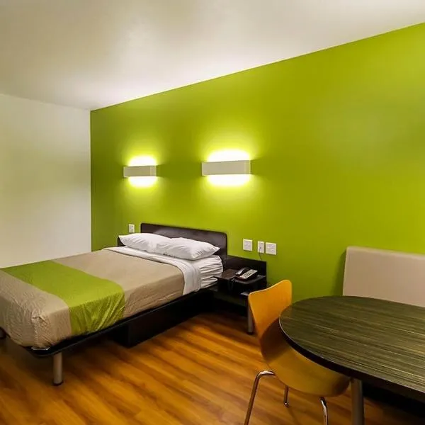 Days Inn by Wyndham South Bend/Notre Dame, hotel v mestu South Bend