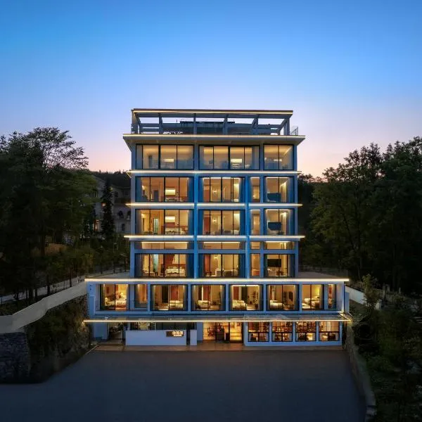Shiliu Fang Homestay، فندق في Wulong
