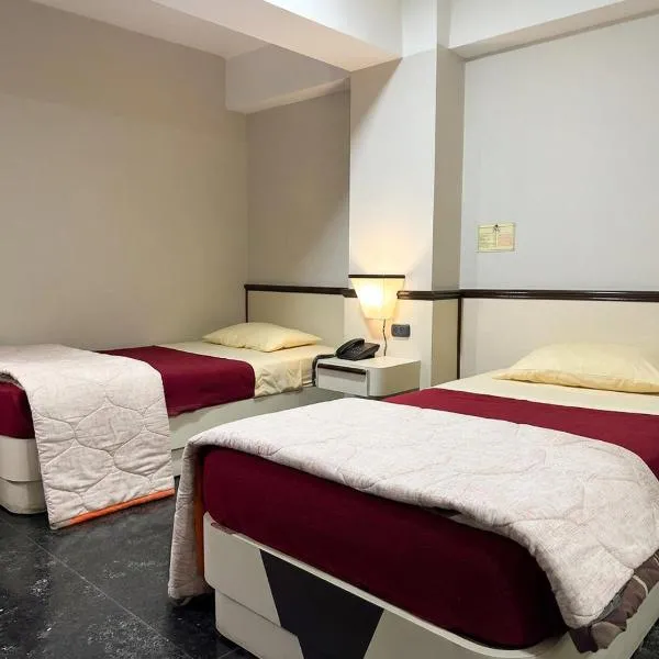 Hotel Camino Real Valera, hotell i Valera