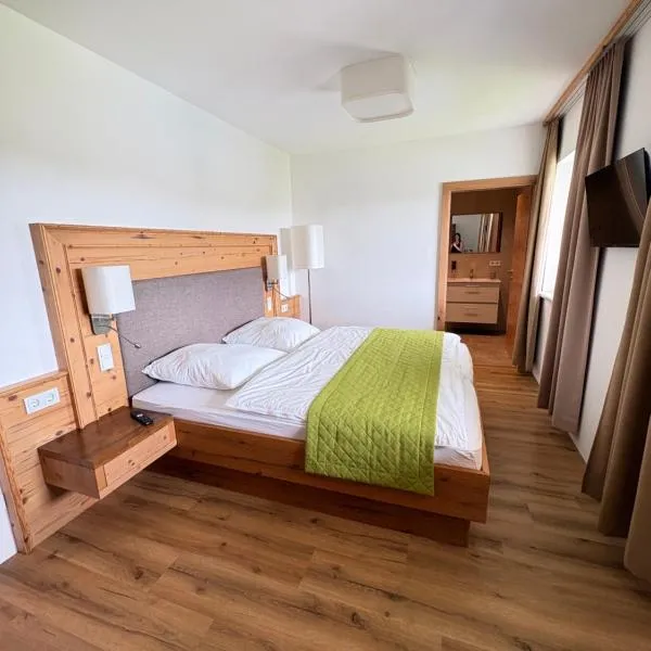 Hofbauers Gästezimmer, hotel a Auerbach