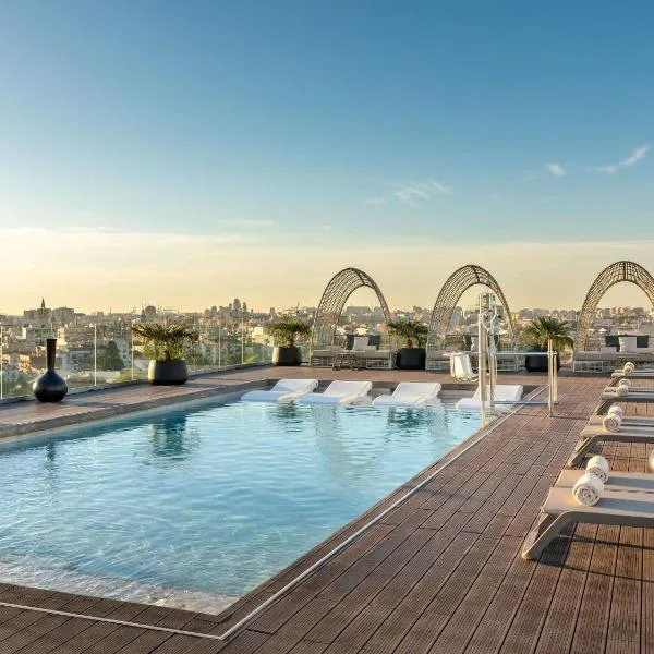Novotel Valencia Lavant, hotelli kohteessa Valencia
