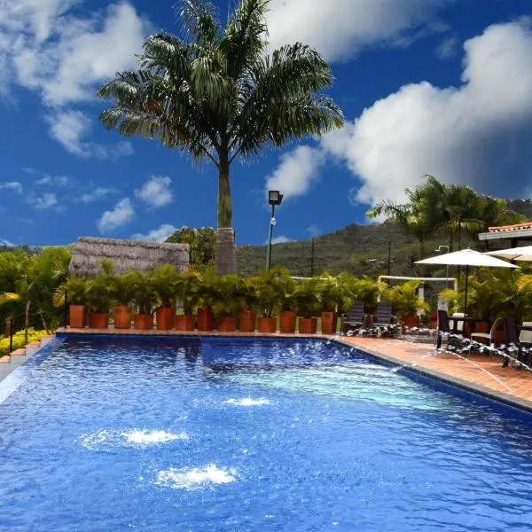Hotel Campestre Palmas del Zamorano, хотел в Сан Хил